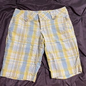 Junior capris size 5